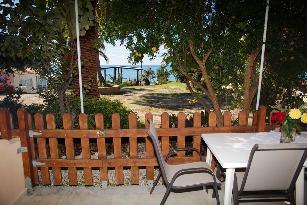 Evgenios Studios Agios Georgios Pagon Buitenkant foto