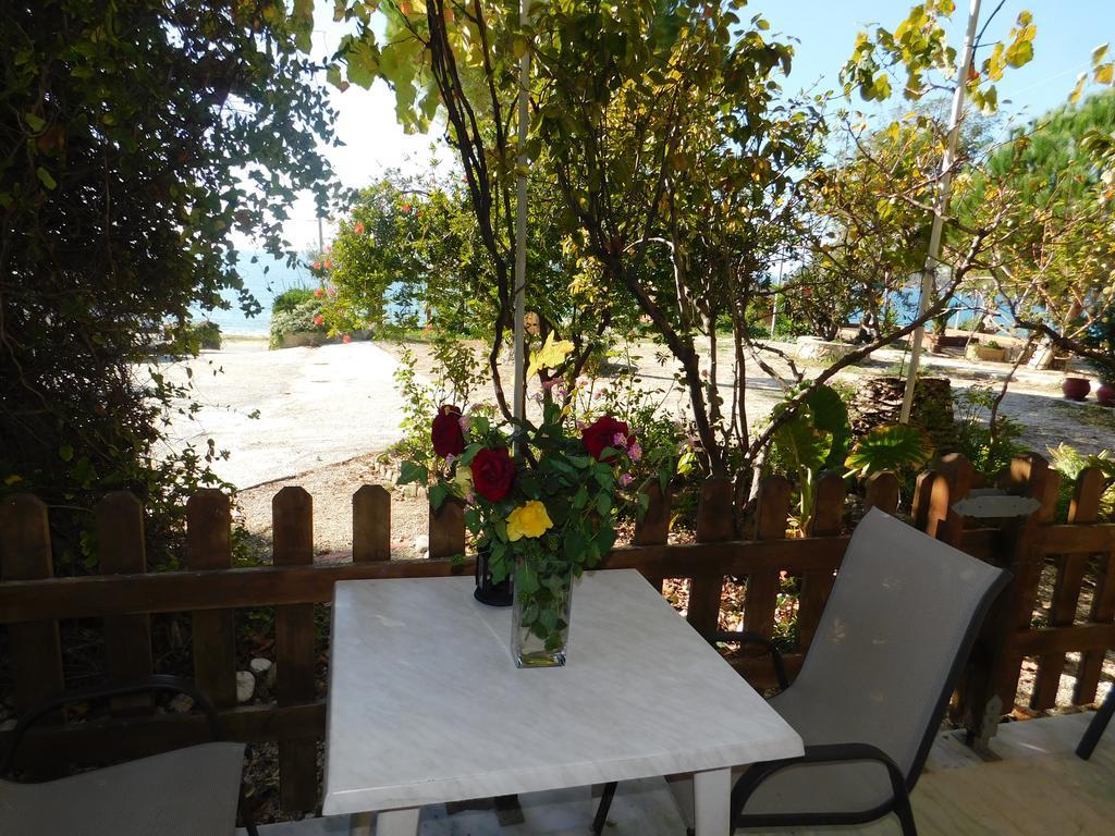 Evgenios Studios Agios Georgios Pagon Buitenkant foto