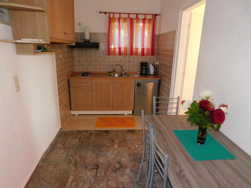 Evgenios Studios Agios Georgios Pagon Buitenkant foto
