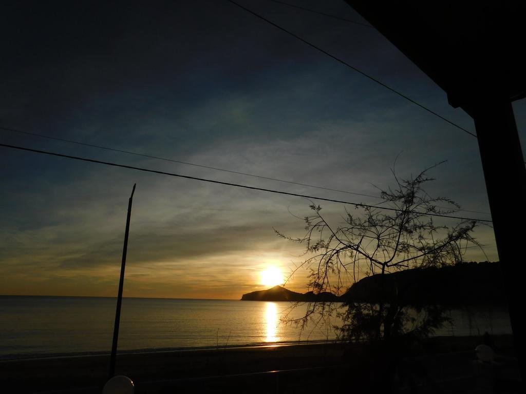 Evgenios Studios Agios Georgios Pagon Buitenkant foto