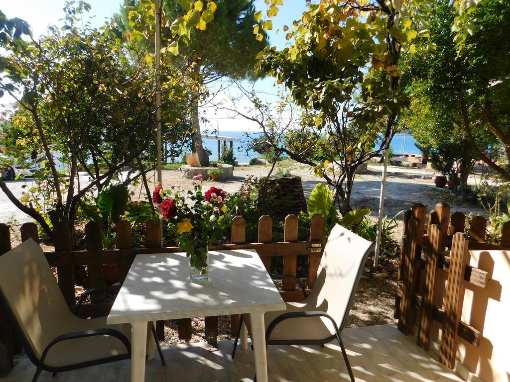 Evgenios Studios Agios Georgios Pagon Buitenkant foto